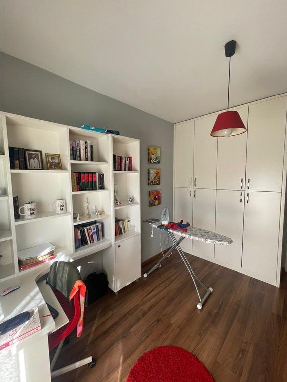 SHESHI WILSON – SHITET APARTAMENT 2+1+ DEPO
