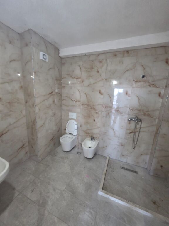 Super appartamento 2+1+2 in affitto in via Dibra F ID 5830