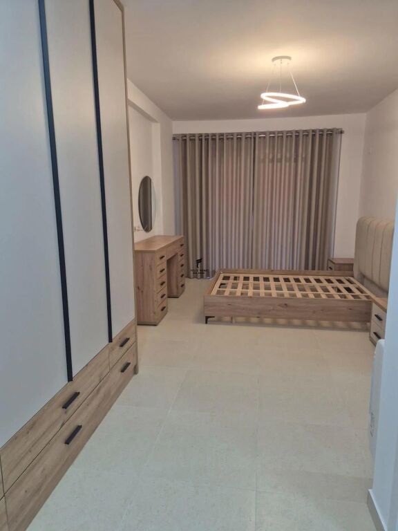 In affitto 2+1+2+parcheggio VIA ELBASANIT 85.000 lek