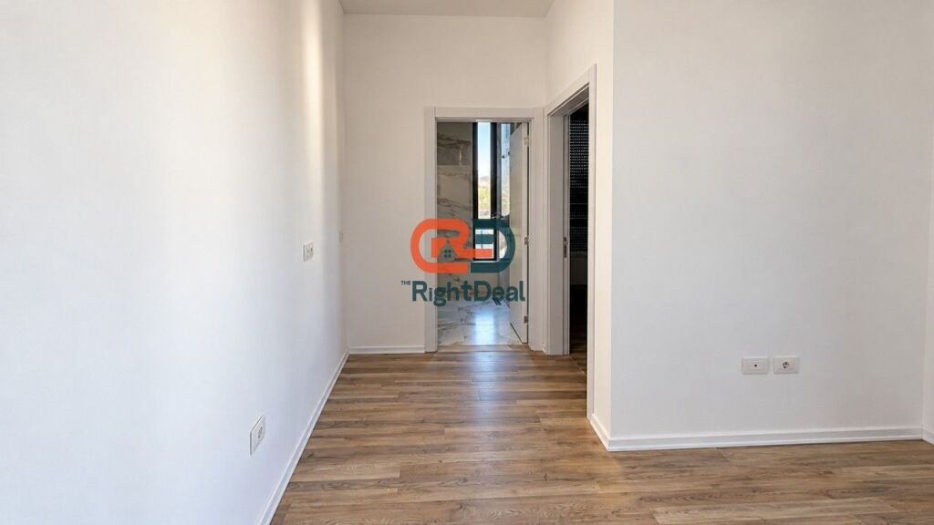 At "City Garden Residence", Commercial Space for Rent, Ideal for Offices !!!