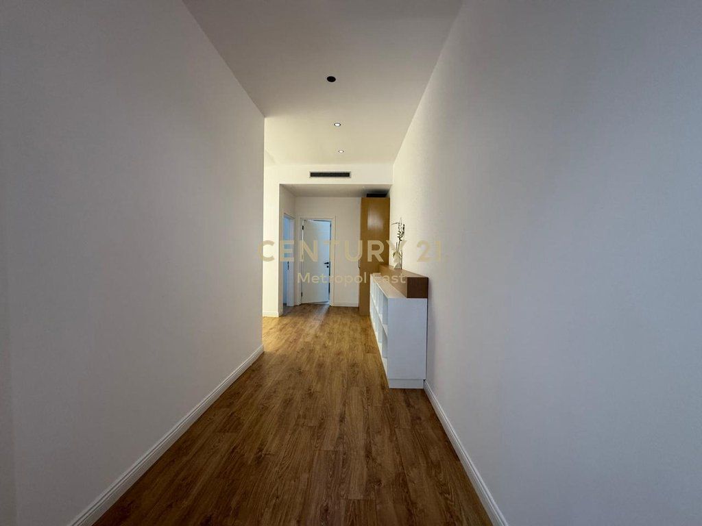 MODERN VILLA FOR RENT NEAR TEG 2,500 € /Month