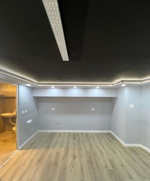 Affitto | Ambjent Biznesi/Dublex | Univers City Tirana | 800 €/mese