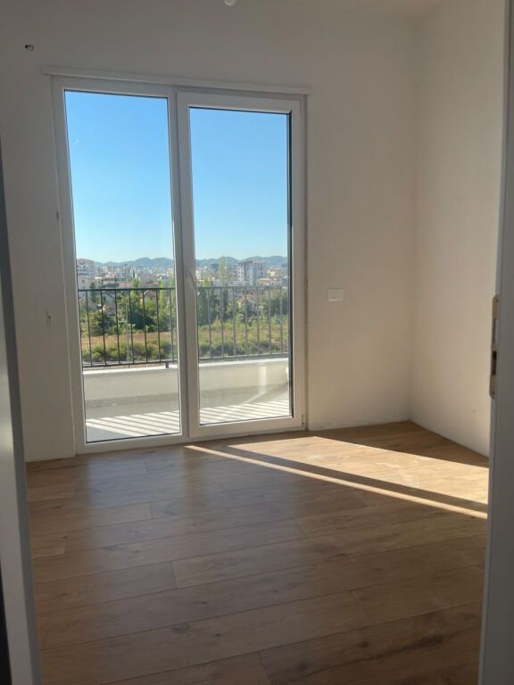 🏢Paskuqan 2+1 apartment for rent, partially furnished 40,000Leke (negotiable)