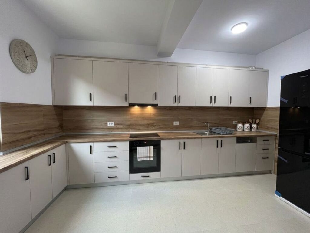 Qira, Apartament 2+1+2, Rruga e Elbasanit, Tiranë.