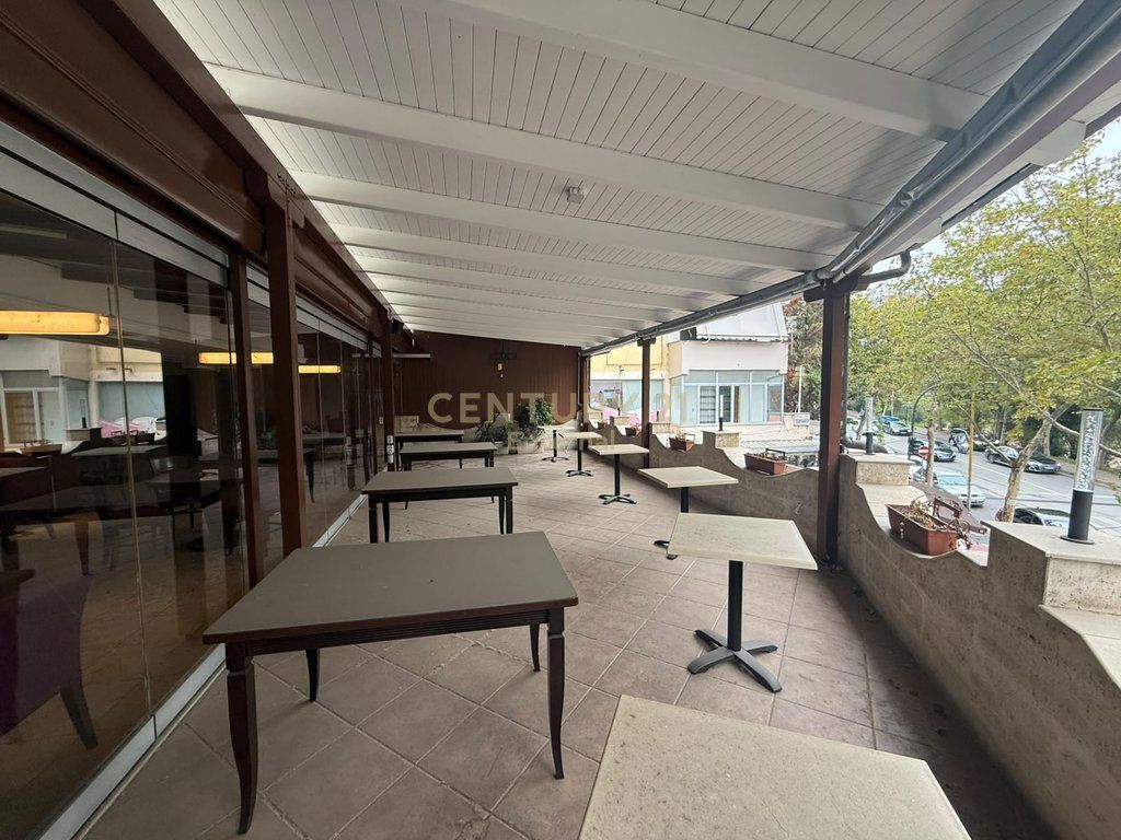 🏢 COMMERCIAL SPACE FOR RENT