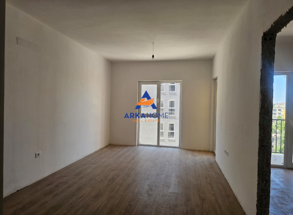 1+1 APARTMENT FOR SALE + BALCONY "OPPOSITE CASA ITALIA, TIRANA NEW ENTRY" 9700000 LEKE