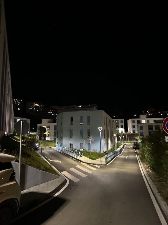 Apartament 1+1 me qera Rezidenca OxA Fresk (Rr. Dalip Topi) 45.000 Leke. Lirohet datë 24 Nëntor.