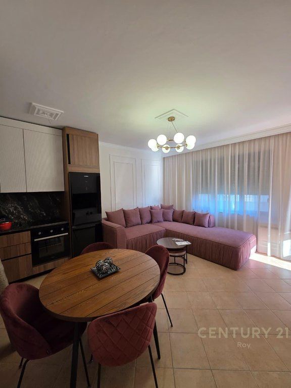 JEPET ME QERA APARTAMENT 1+1 PRANE MIAMI BEACH!