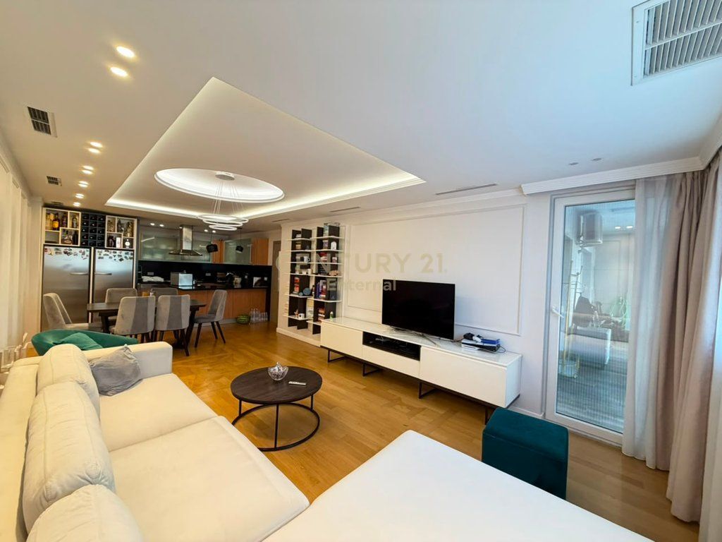 Appartamento 2+1 ristrutturato in vendita da Kika 1! 360,000 €