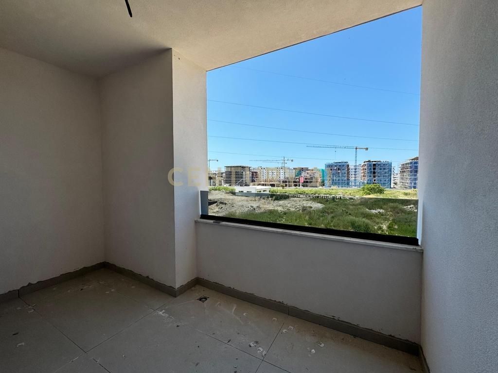 OCCASIONE 1000 EURO/M2-VENDESI APPARTAMENTO 2+1+2 A GOLEM