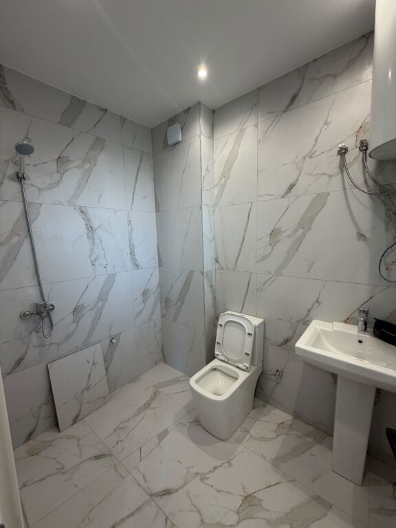 Appartamento 1+1 in vendita a Plazh