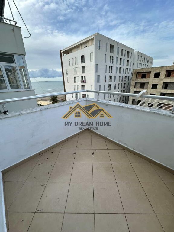 Shitet Apartament 2+1+2T tek Shkembi i Kavajes me pamje deti vija e dyte
