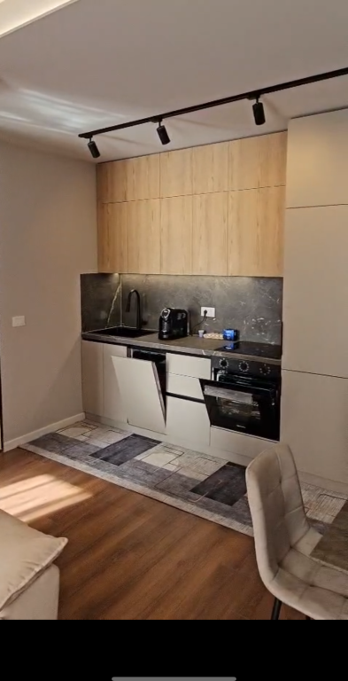 1+1 apartment near Eagle Square!