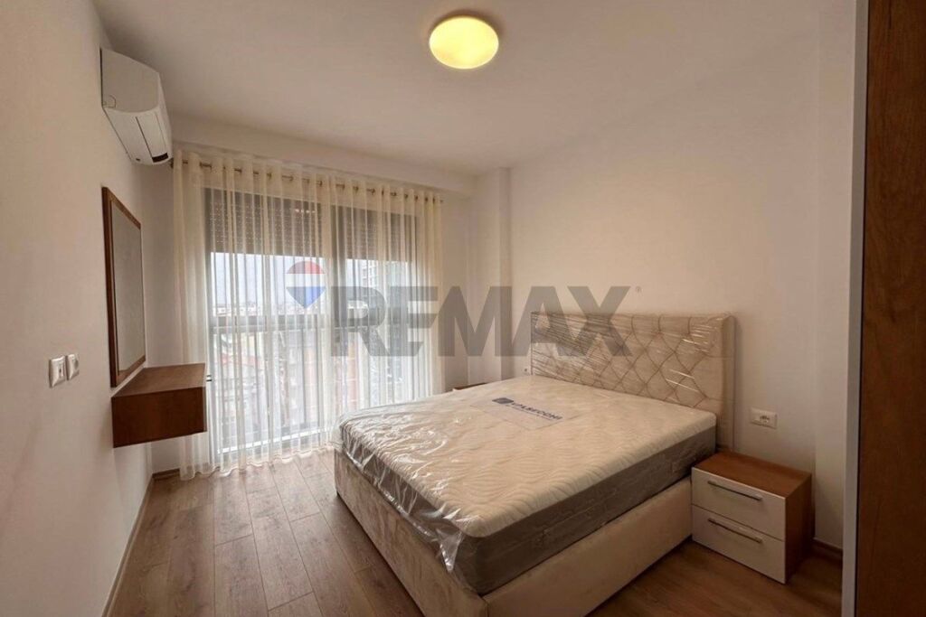 Apartament - Për Qira - Bulevardi i Ri, Tiranë