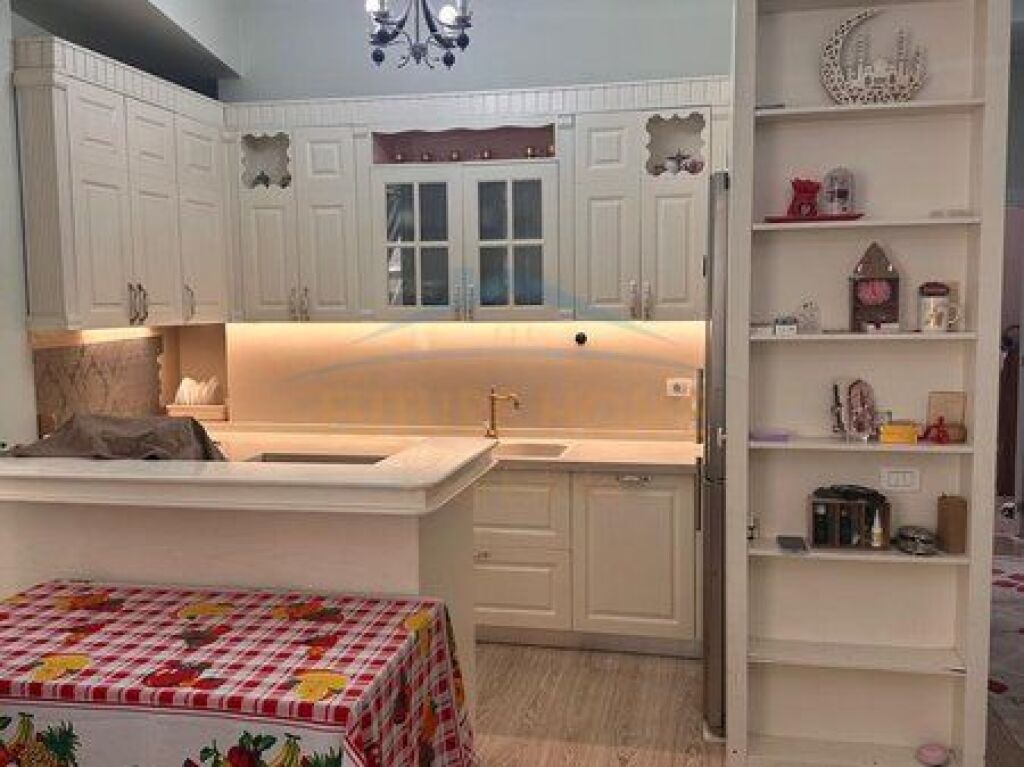  Shitet, Apartament 3+1+2, 21 Dhjetori, Tiranë