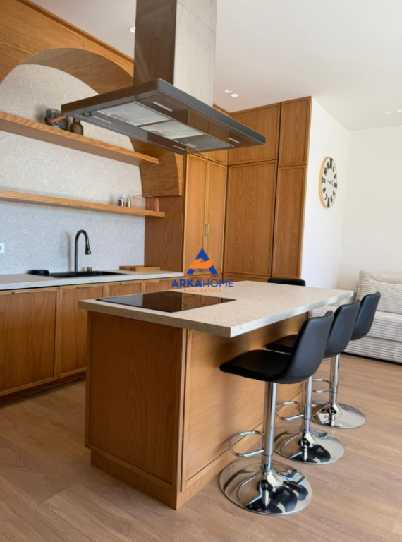 SHITET VILE 1 KATËSHE ME PISHINË 410M2 "UNAZA E PASKUQANIT, PASKUQAN" 480.000 EURO