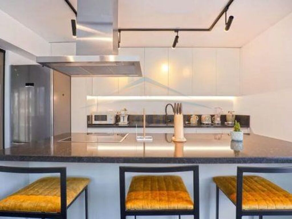 Qera, Penthouse 2+1+2+Post Parkimi, Kompleksi Nobis, Liqeni Artificial.