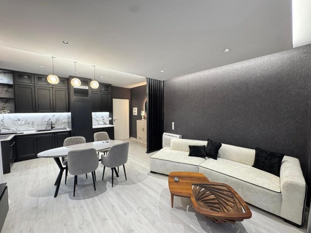 🏡 APPARTAMENTO 2+1+2 IN AFFITTO – 📍GARDEN BUILDING