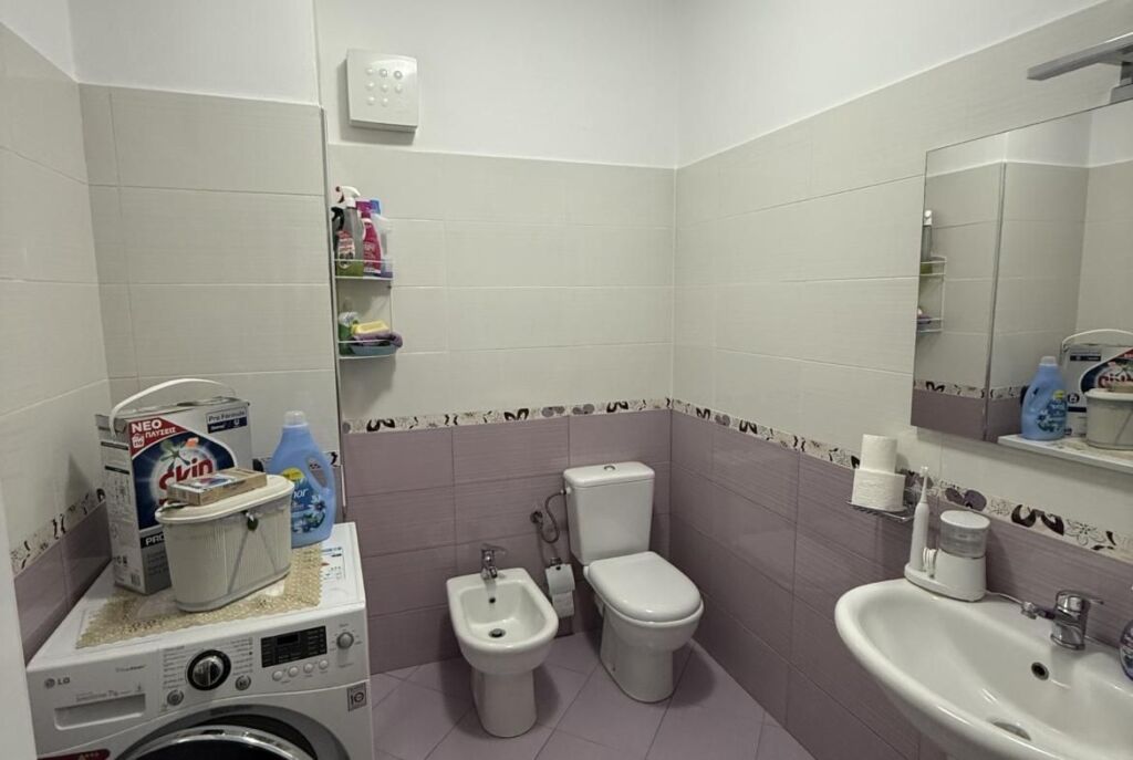 At 5 Maji, a furnished 2+1+2 apartment with a regular layout is for sale!