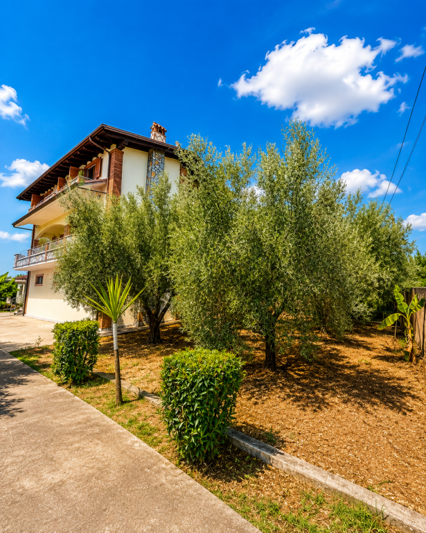 🏡 VILË 3-KATËSHE PËR SHITJE – SHIJAK, DURRËS 250,000 €
