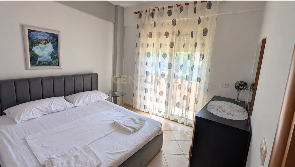 Jepet me qira apartament 2+1 pranë Gjykatës, Vlorë
