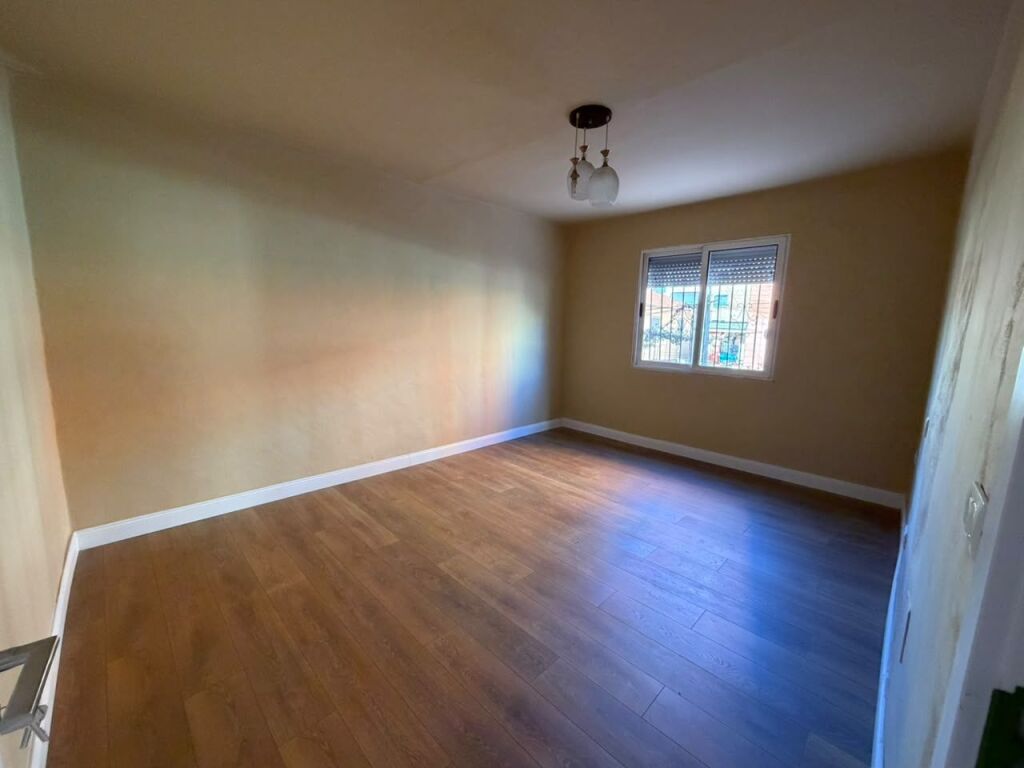 📣 JEPET ME QIRA APARTAMENT 3+1 PËR ZYRA 📍 Vendndodhja: 21 Dhjetori, pas Mondial