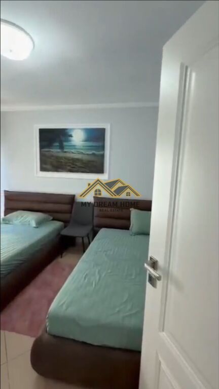 JEPET ME QIRA APARTAMENT 2+1 PLAZH, DURRES.