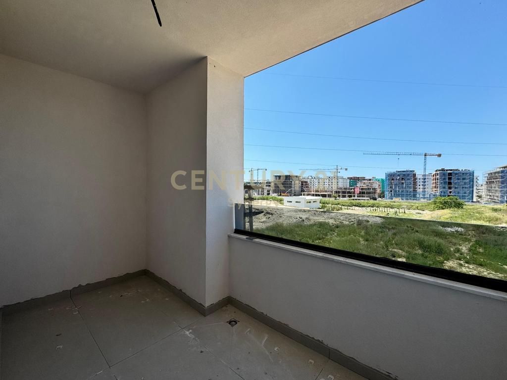OCCASIONE 1000 EURO/M2-VENDESI APPARTAMENTO 2+1+2 A GOLEM