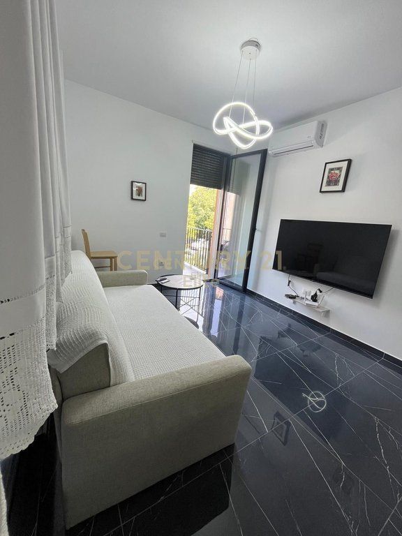 APARTAMENT 2+1 ME QIRA TE ASL 2 !