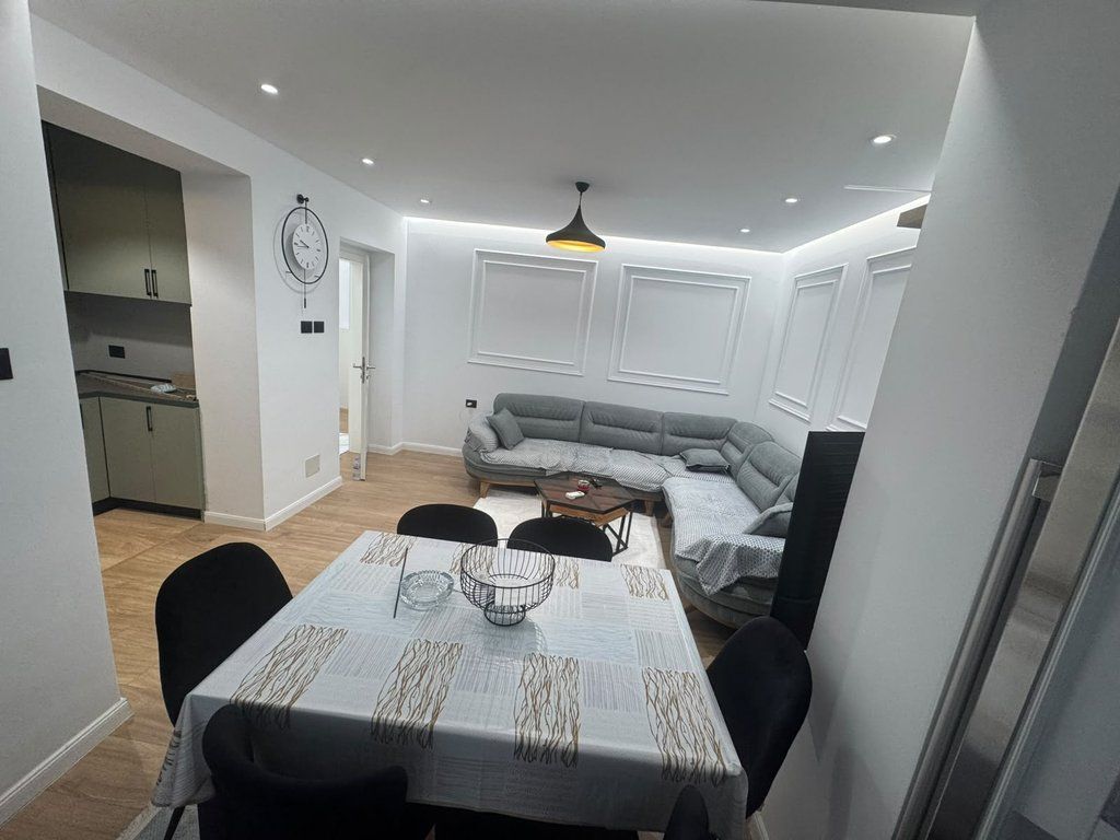 2+1 APARTMENT FOR RENT ALI DEMI, BEHIND THE NEW MATERNITY HOSPITAL 700 € /Month 650 Lekë /Month