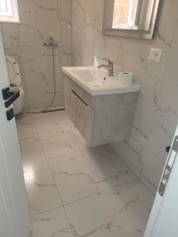 APARTAMENT 1+1 35,000 LEKE QYTET STUDENTI