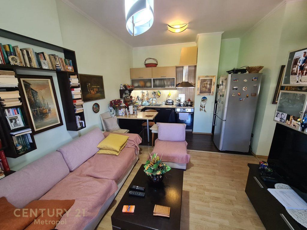 🏡 APARTAMENT 1+1 ME QIRA – ZONA E STADIUMIT DINAMO! 700 € /Muaj 63,000 Lekë /Muaj