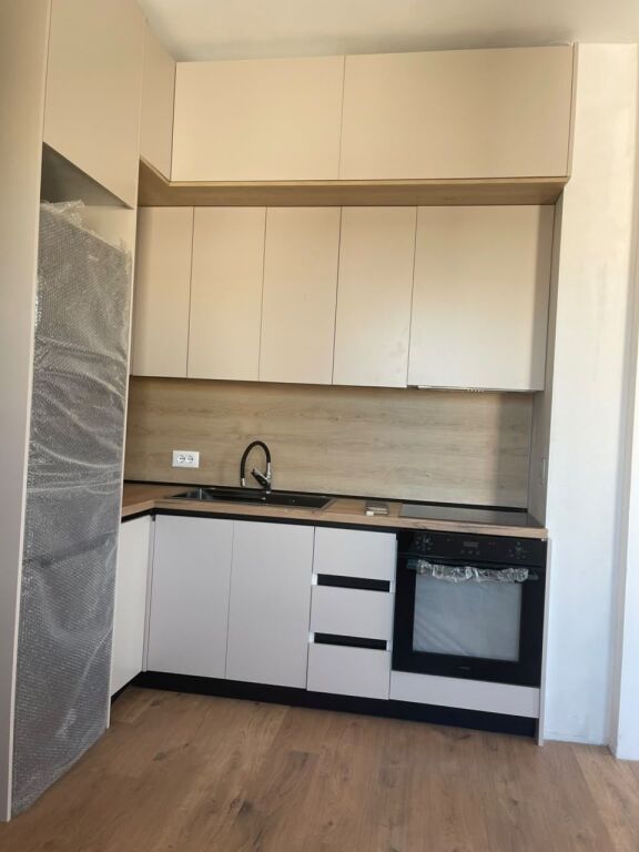 🏢Paskuqan 2+1 apartment for rent, partially furnished 40,000Leke (negotiable)