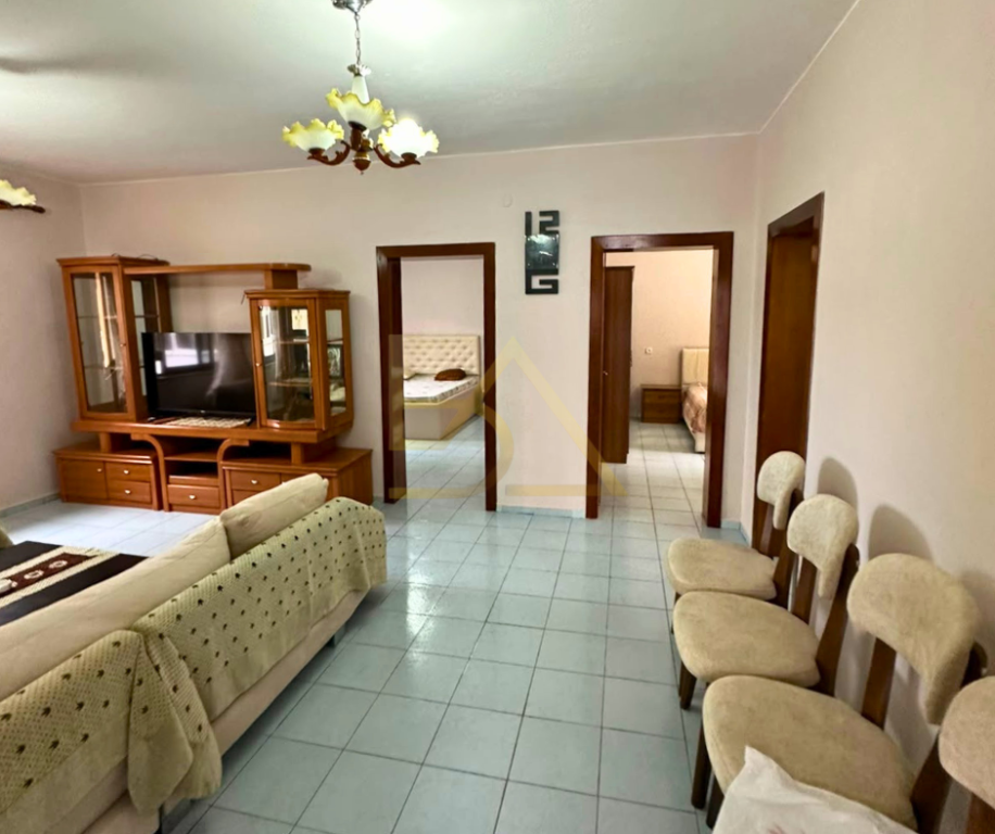 SHITET VILË 3-KATËSHE – FRESK, TIRANË