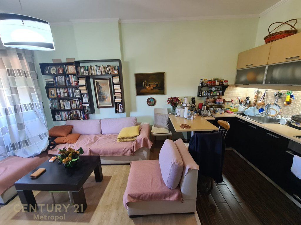 🏡 APARTAMENT 1+1 ME QIRA – ZONA E STADIUMIT DINAMO! 700 € /Muaj 63,000 Lekë /Muaj
