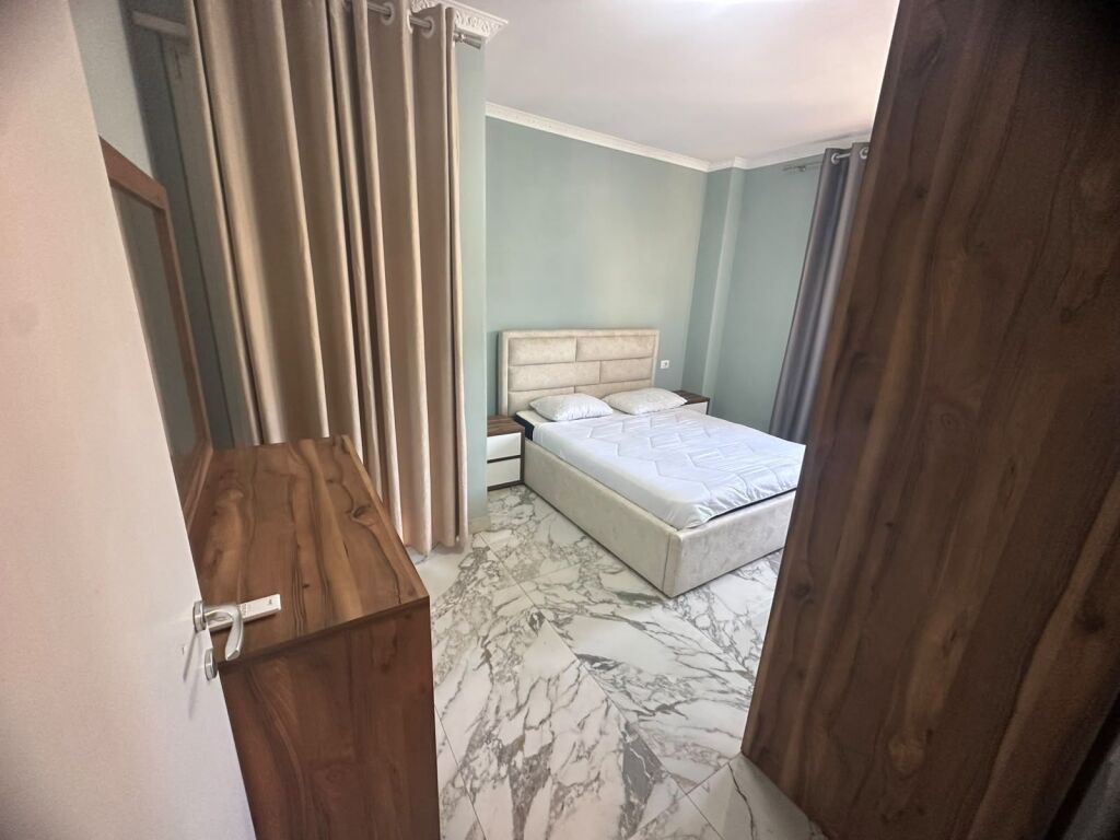 Affitto | Apartament 2 + 1 | Rruga e Dibrës | 700 €/mese