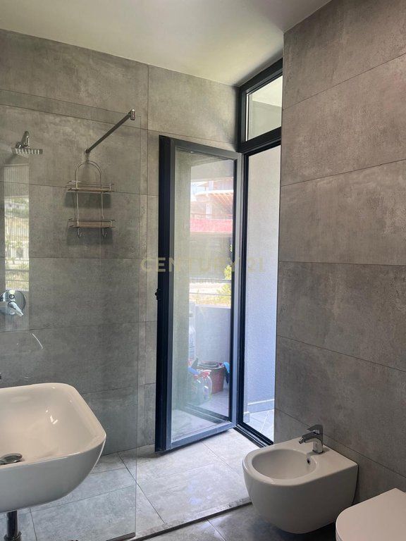 Apartament 2+2 Me Qira në Currila, Durrës - 1200€ | 138 m²