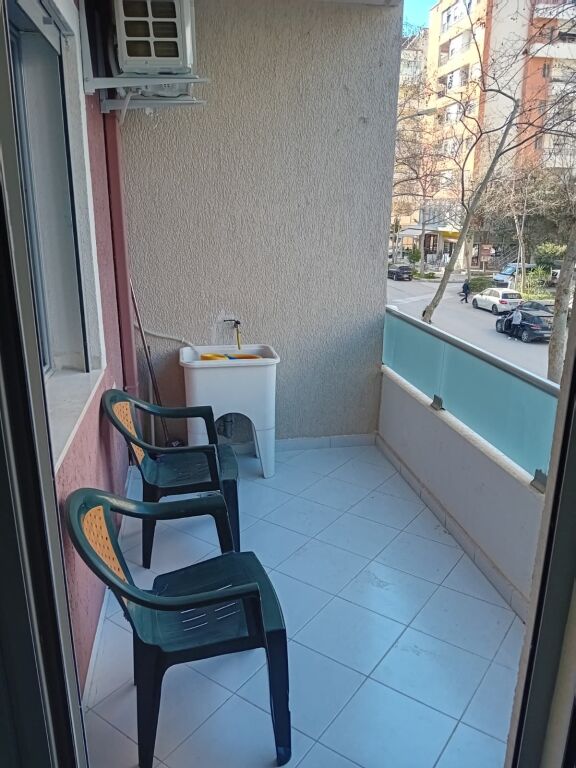 🏡 1+1 APARTMENT FOR RENT – VLORË
