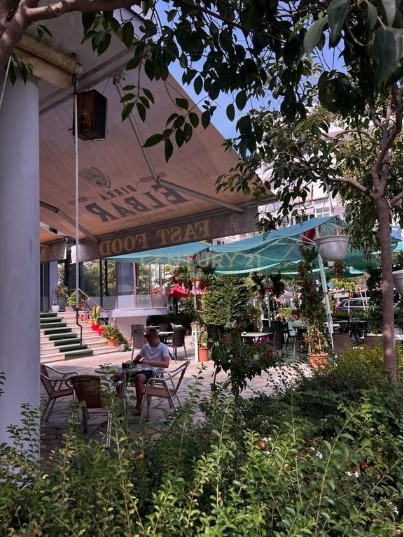 BAR-CAFFÈ IN AFFITTO SULLA SPIAGGIA ILIRIA, DURRËS 2,000 € /Mese