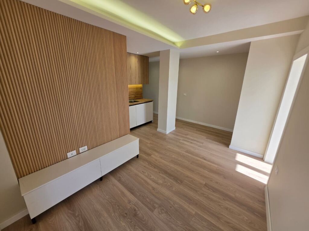 🏡 APPARTAMENTO IN VENDITA 1+1 – KOMUNA E PARISIT