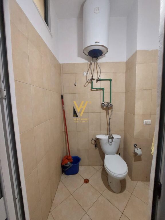 NEGOZIO IN VENDITA 42 M2 A KODRA E DIELLIT 120.000 EURO