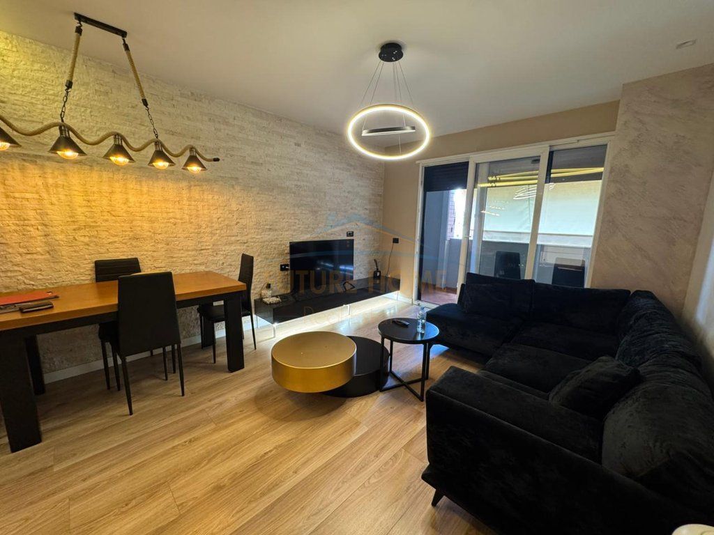 2+1+2 APARTMENT FOR RENT + PARKING SPACE – PANORAMA 2 COMPLEX, TIRANA