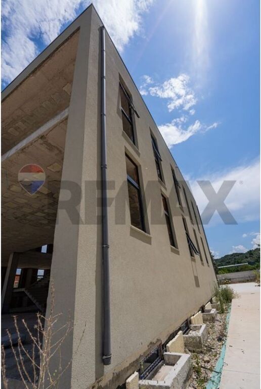 EDIFICIO IN VENDITA VORE