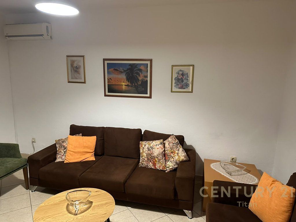 Apartament me qera 1+1 tek Mine Peza 500 € /Muaj 50,000 Lekë /Muaj