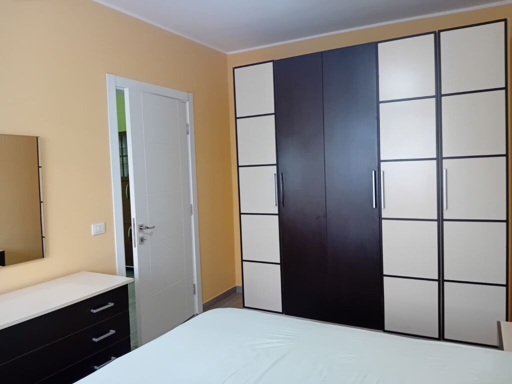 🏡 1+1 APARTMENT FOR RENT – VLORË