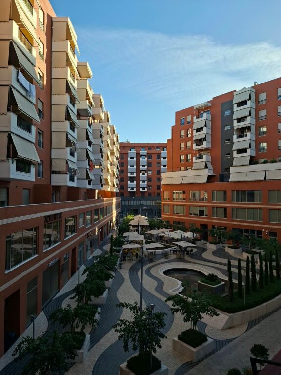 BUSINESS PREMISES FOR RENT – DELIJORGJI COMPLEX