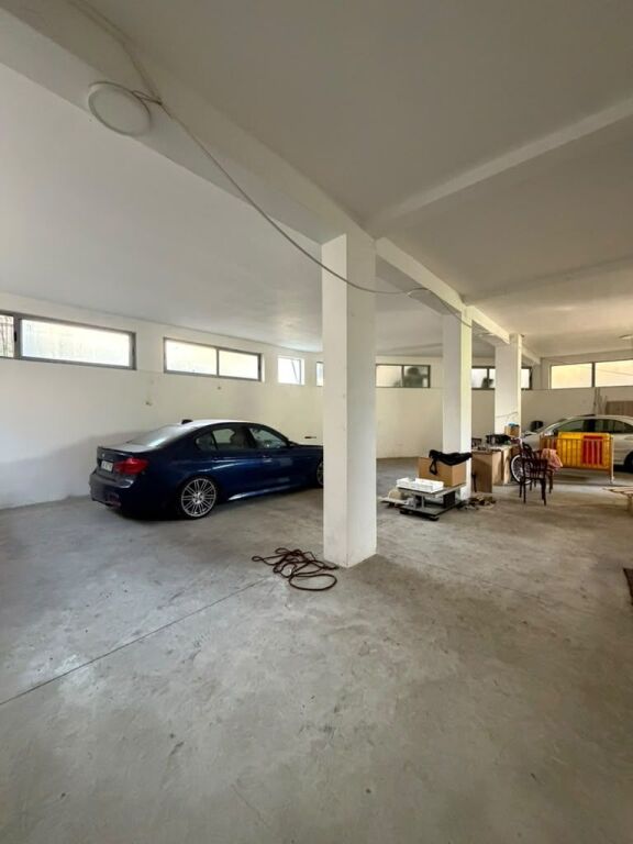 Business premises for rent