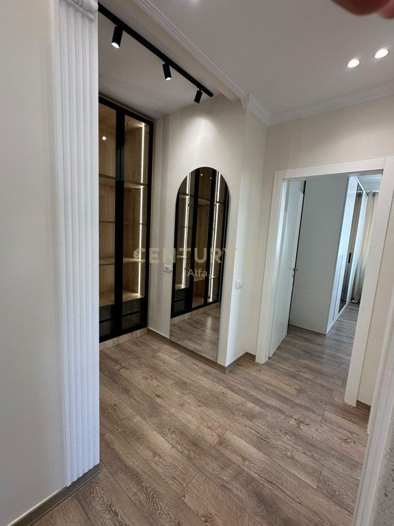 Apartament 2+1 Për Shitje Liqeni i Thatë 283,000 € 283,000 € 25,500,000 Lekë