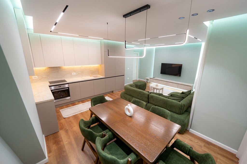 Apartament Me Qera 2+1 Tek Shkolla e Kuqe (ID B2202158) Tirane