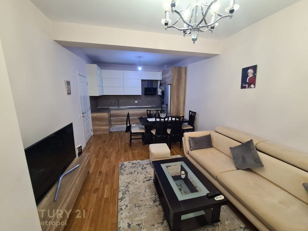 APARTAMENTI 2+1 TEK RRUGA E KAVAJES!